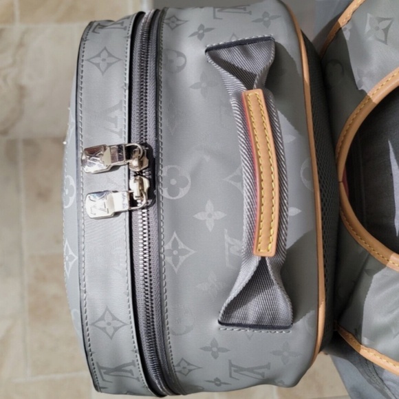 LOUIS VUITTON Monogram Titanium Canvas GM Gray LV Backpack - Picture 6 of 6